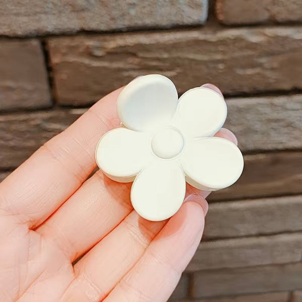 Flower Hair Clip - Ivory
